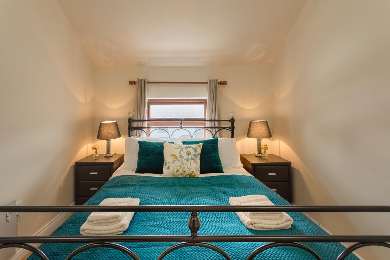 City Center - 3 Minutes Walk To The Town Square Galway Bagian luar foto